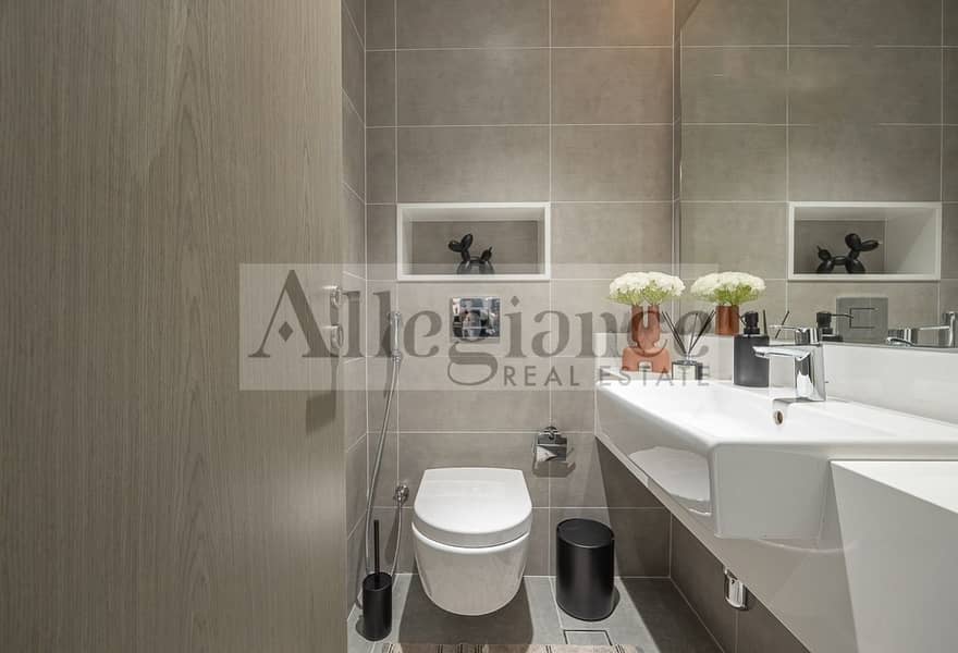 Fully Furnished | Luxury Living | Prime Location - Image 17