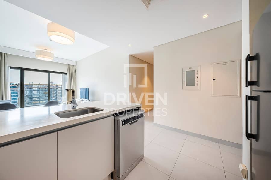 Spacious Unit | Furnished | Pets Allowed