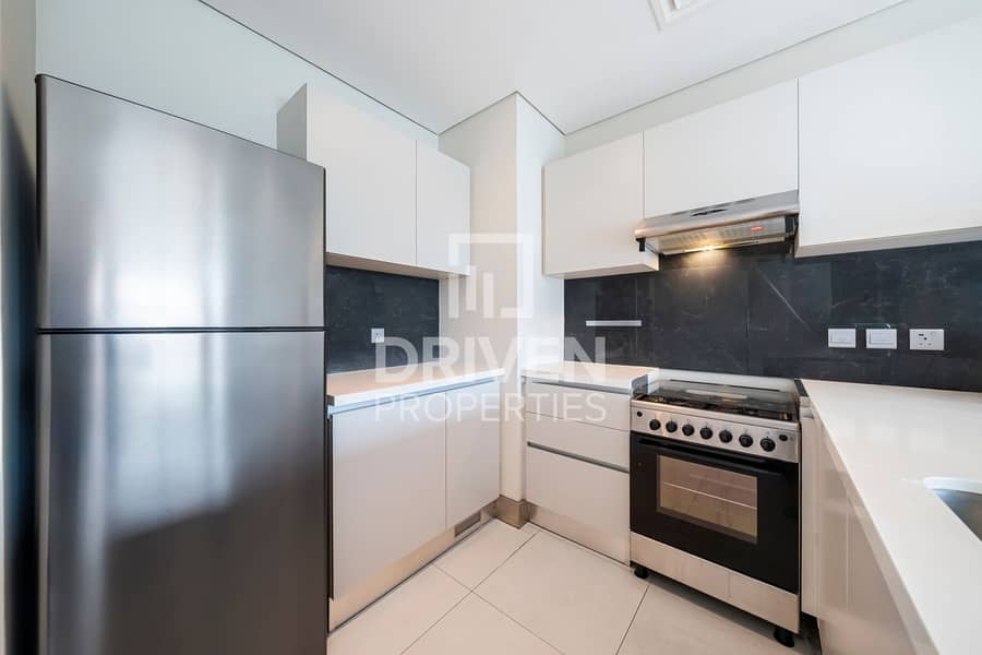 Spacious Unit | Furnished | Pets Allowed