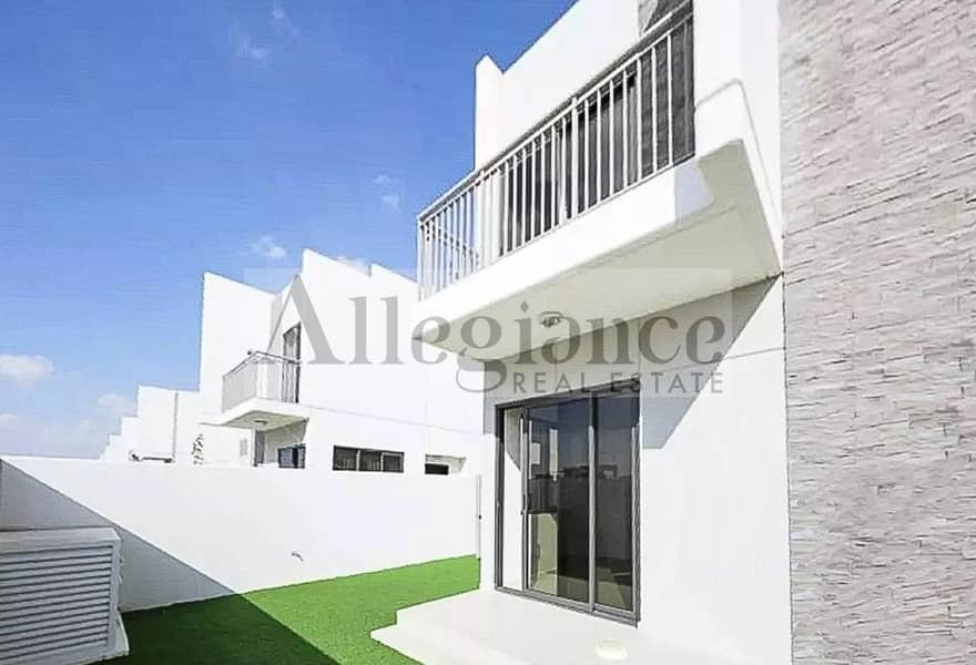 Type R2-EM | 3 bedrooms + maids | Corner Unit - Image 11