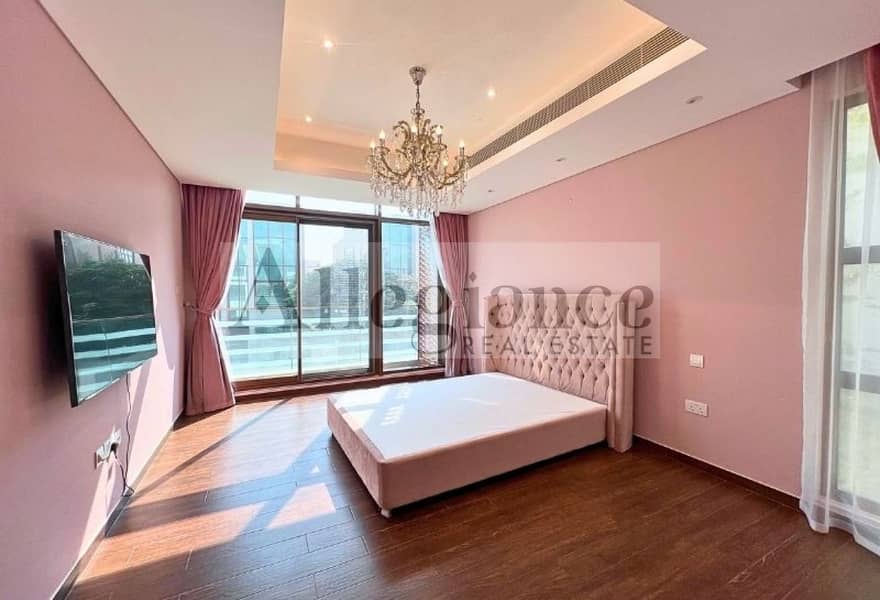 Family Home l Park View | 6BR En-Suite+ Maid Villa - Image 12