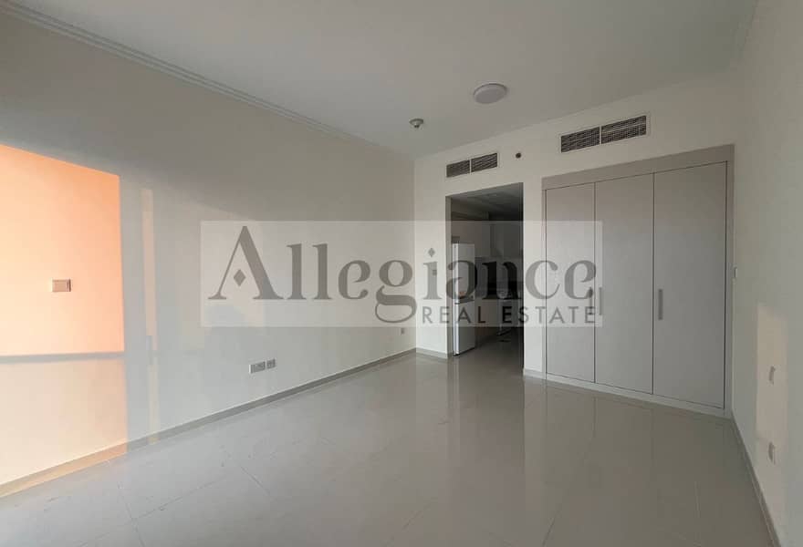 Unfurnished | Vacant | With Balcony