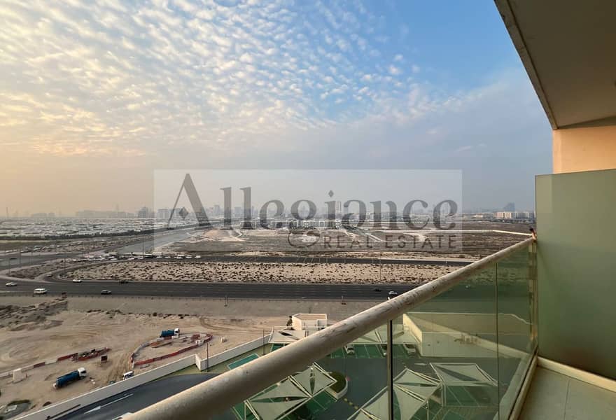 Unfurnished | Vacant | With Balcony - Image 12