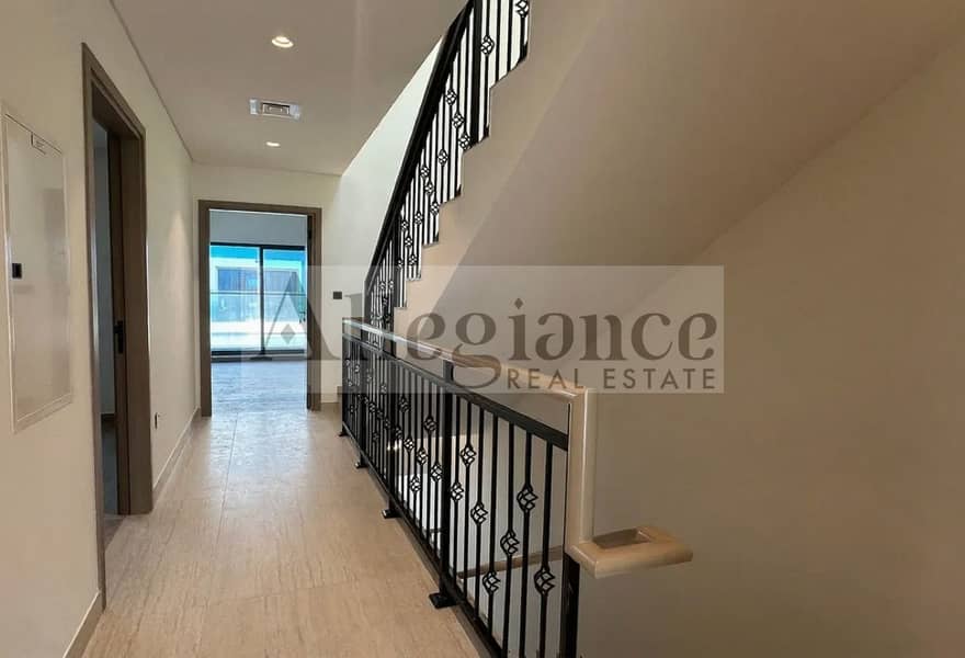 End Corner | Huge Layout | Ready to Move | Vacant - Image 11