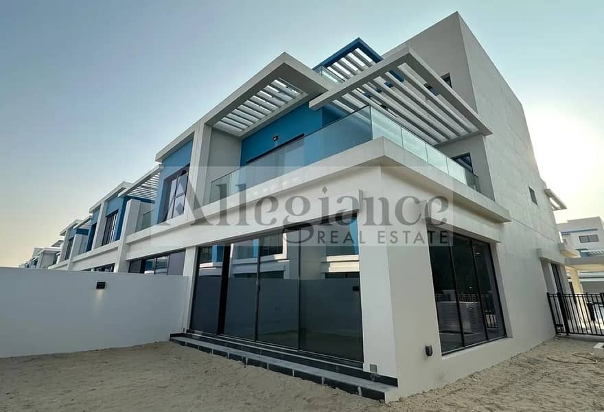 End Corner | Huge Layout | Ready to Move | Vacant - Image 27