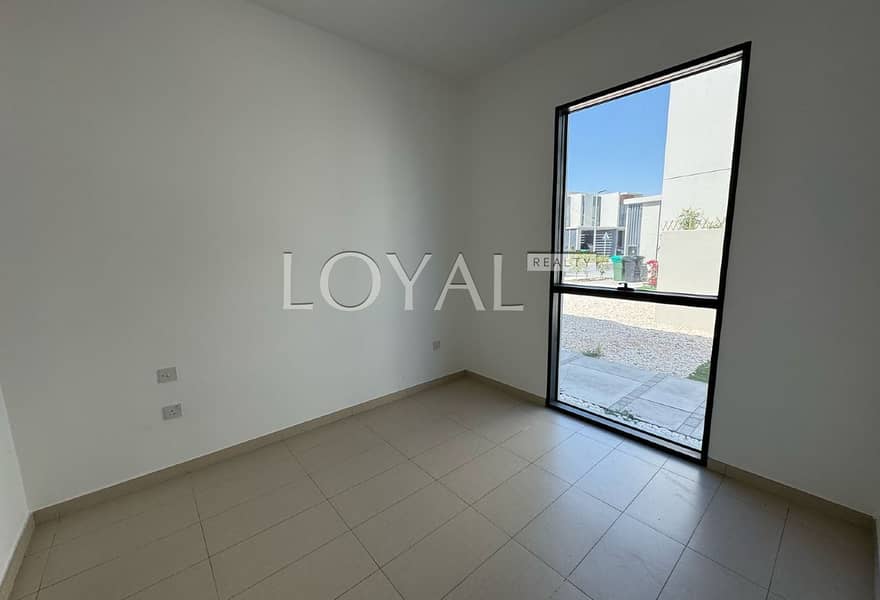 Ready to move | Big Plot | Prime Location