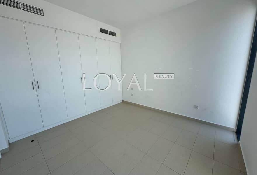 Ready to move | Big Plot | Prime Location - Image 7