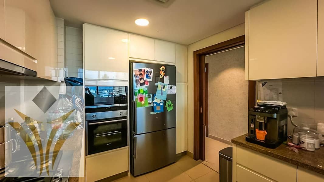 Luxury 3BHK + Maid | Full Burj Khalifa View