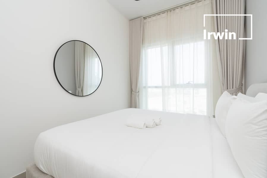 Corner unit | Pool View | Fully Furnished - Image 14