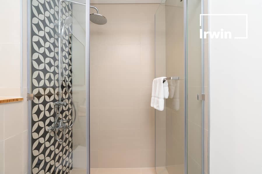 Corner unit | Pool View | Fully Furnished - Image 20