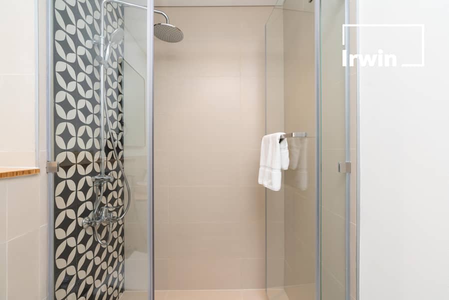 Corner unit | Pool View | Fully Furnished - Image 29