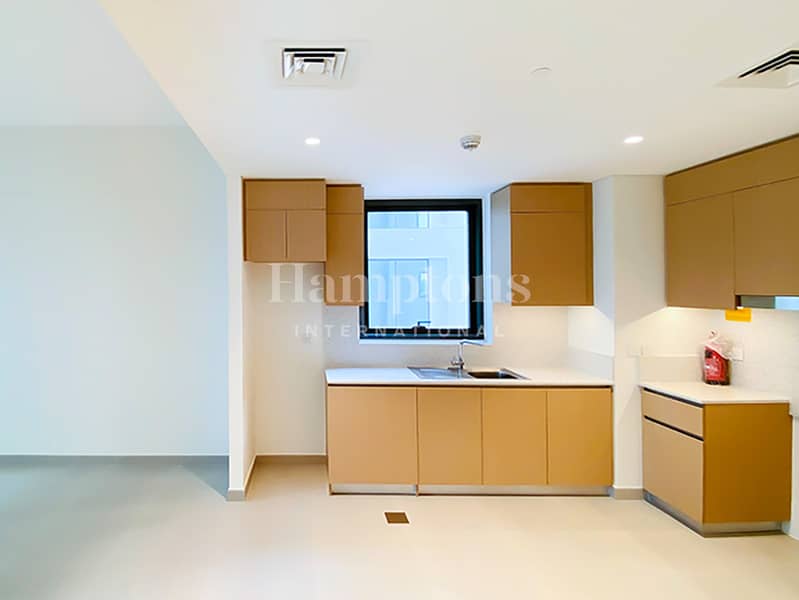 Pool View | Rented | Low Floor | Spacious - Image 8