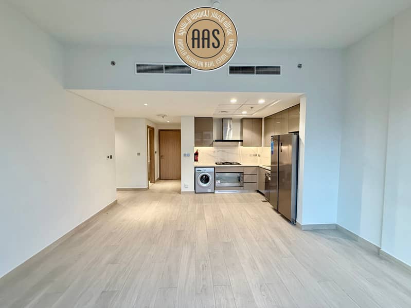 Best Layout•Boulevard Facing•Chiller Free•Luxurious & Spacious 3Bhk•All Amenities