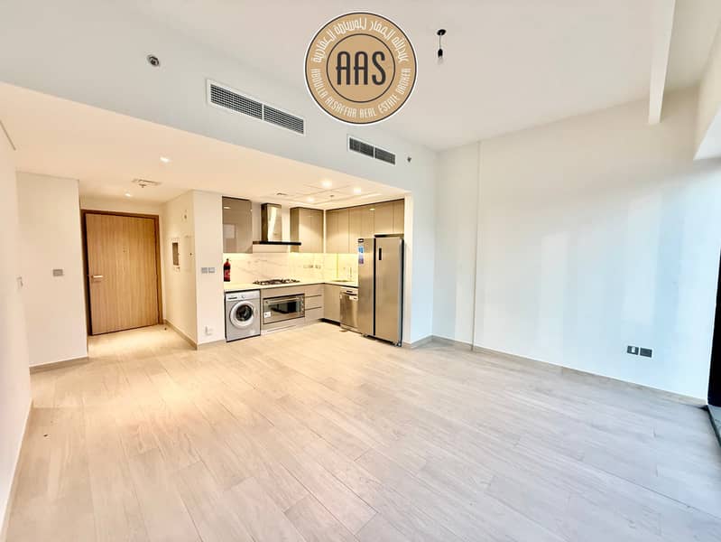 Best Layout•Boulevard Facing•Chiller Free•Luxurious & Spacious 3Bhk•All Amenities