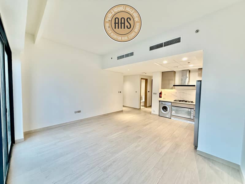 Best Layout•Boulevard Facing•Chiller Free•Luxurious & Spacious 3Bhk•All Amenities - Image 9