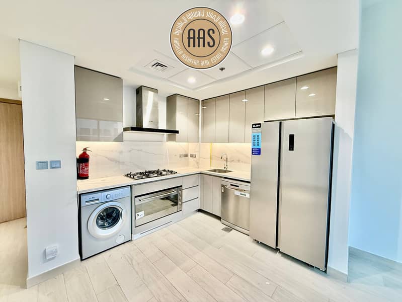 Best Layout•Boulevard Facing•Chiller Free•Luxurious & Spacious 3Bhk•All Amenities - Image 10