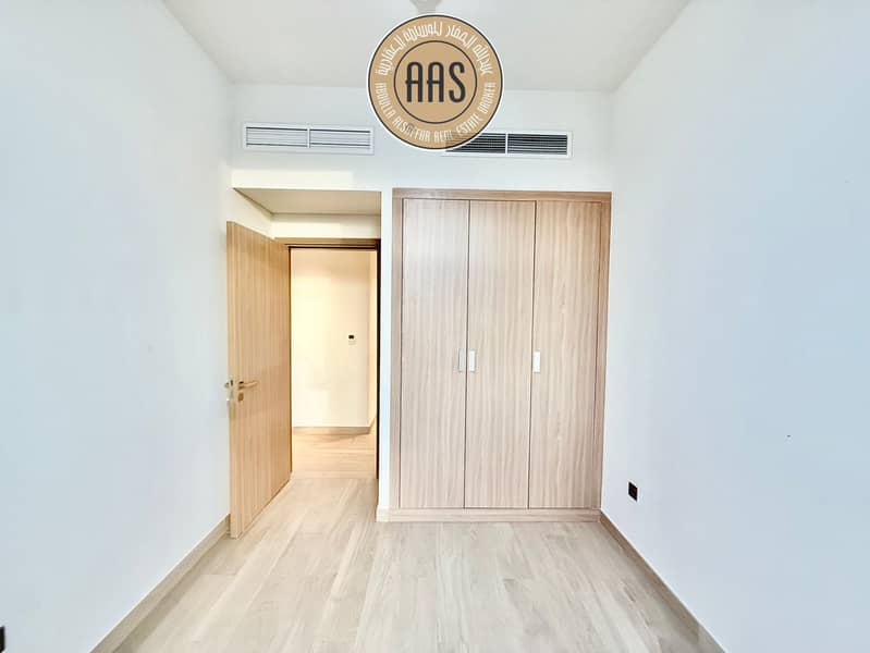 Best Layout•Boulevard Facing•Chiller Free•Luxurious & Spacious 3Bhk•All Amenities - Image 16