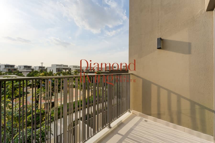 Brand New | Single Row | Park View - Image 12