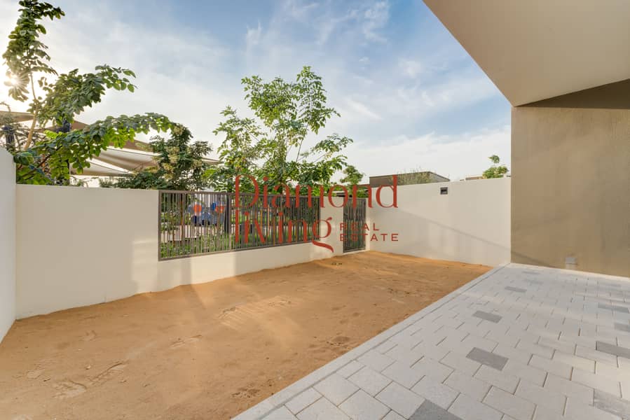 Brand New | Single Row | Park View - Image 22