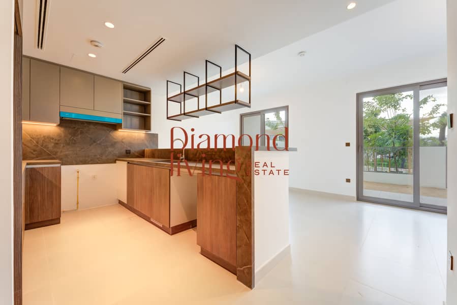 Brand New | Single Row | Park View - Image 25