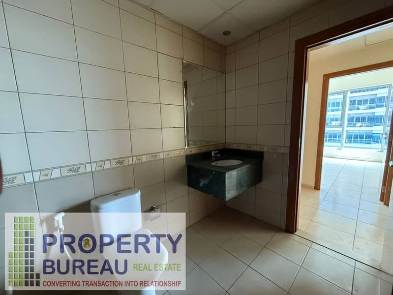 1 BR " Tower E " 50 K 4 CHEQUE - Image 6