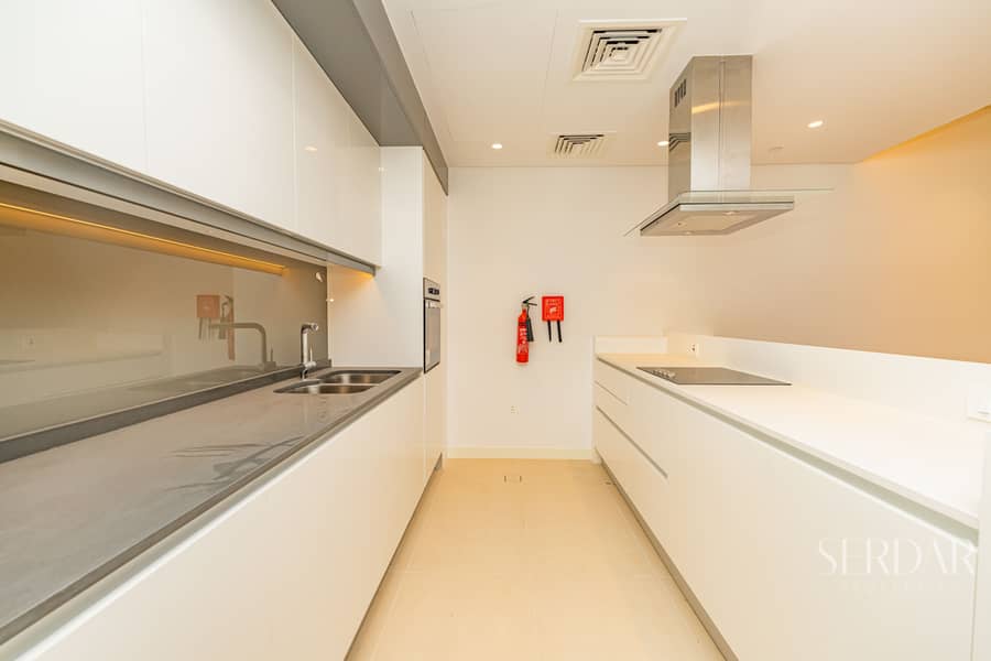 Available Now | Roomy Layout | Beautiful Ain View - Image 7