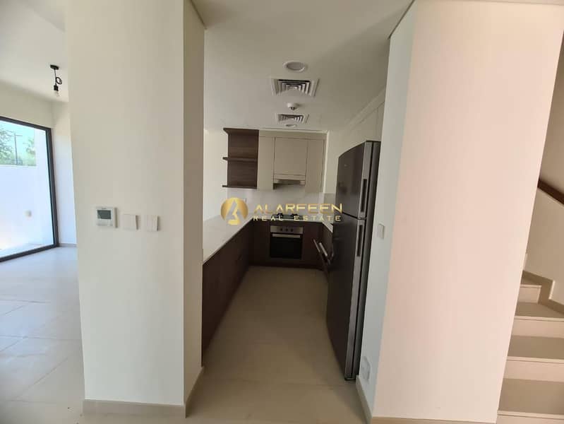 4bedroom plus Maid | Landscaped | Park view - Image 8