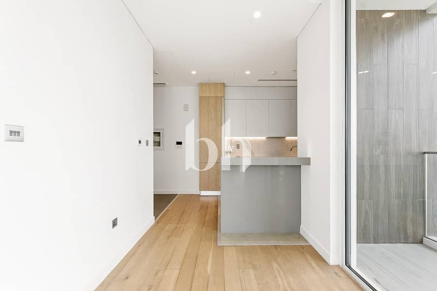 Modern Living | Large Balcony | Community Views