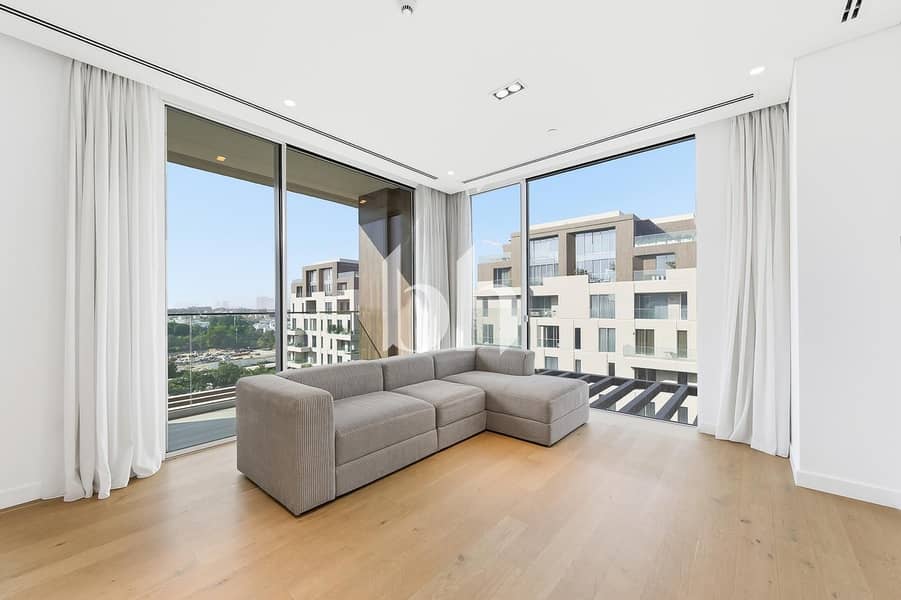 Modern Living | Large Balcony | Community Views - Image 9