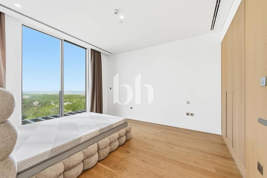 Modern Living | Large Balcony | Community Views - Image 10