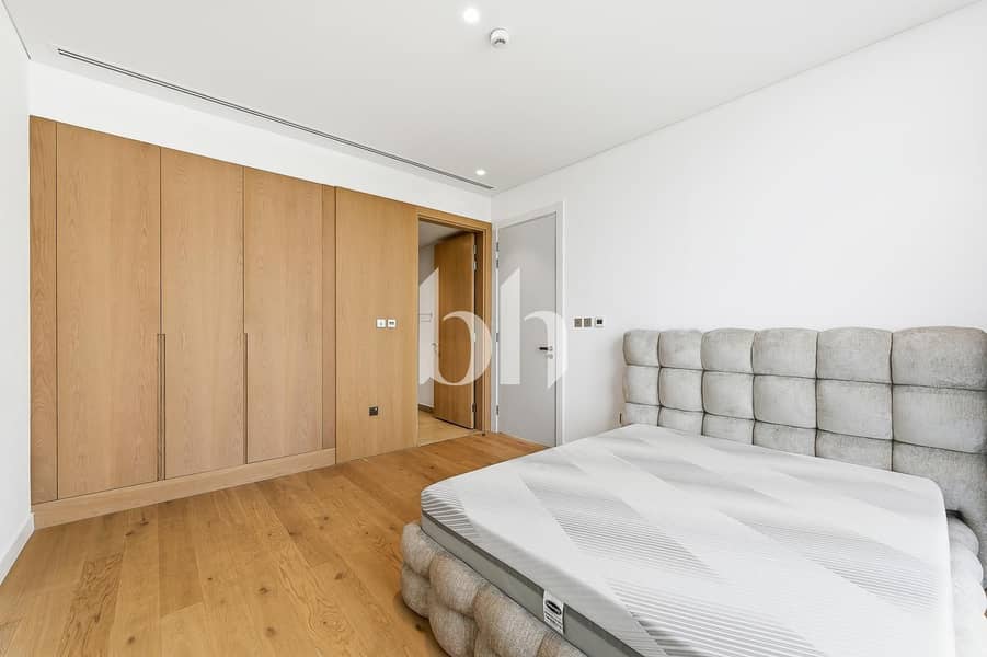 Modern Living | Large Balcony | Community Views - Image 12