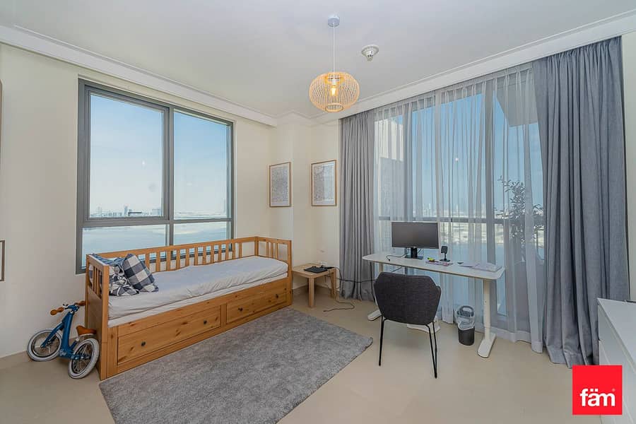 High Floor| Full Creek View| Avaliable Soon - Image 17