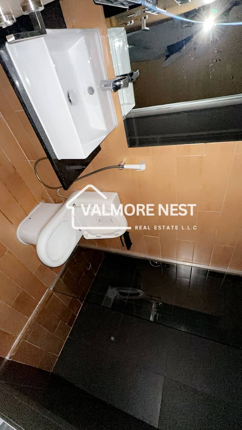 Spacious unit I High quality finishes I Investor deal I Available in best price - Image 10