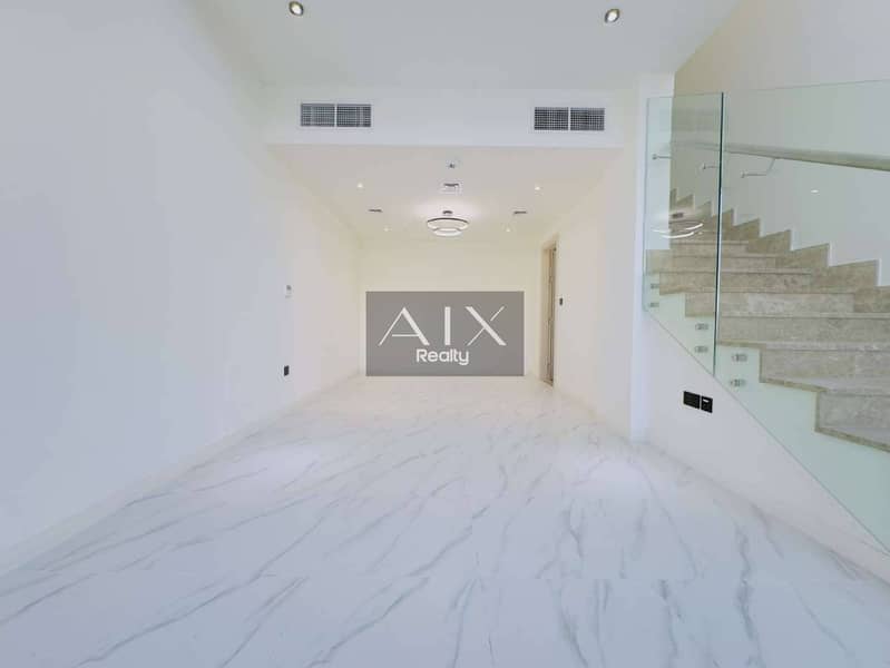 2-BR Townhouse | Spacious Layout | Prime Location