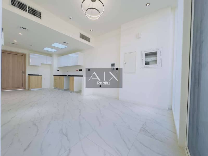 2-BR Townhouse | Spacious Layout | Prime Location - Image 9