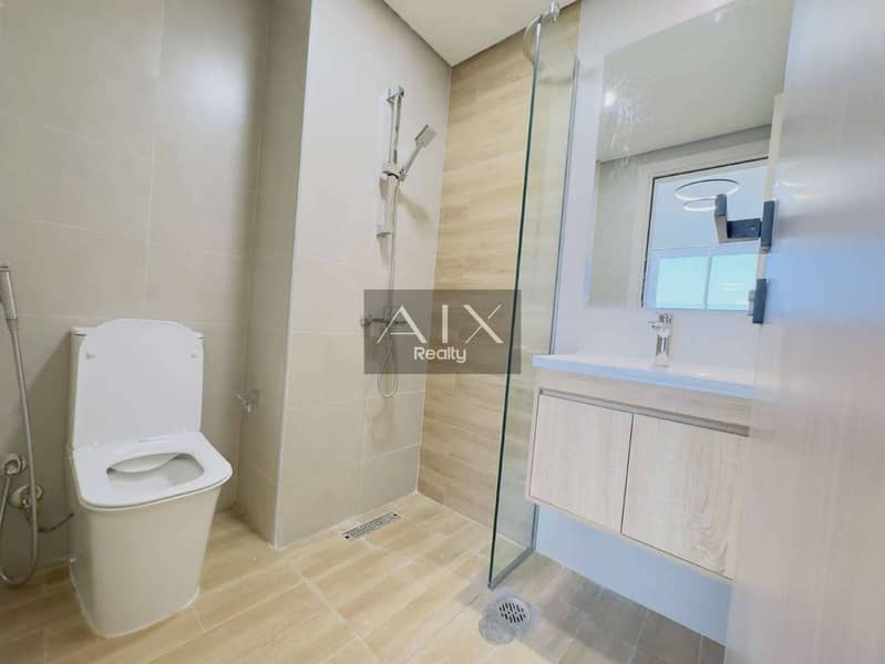 2-BR Townhouse | Spacious Layout | Prime Location - Image 11