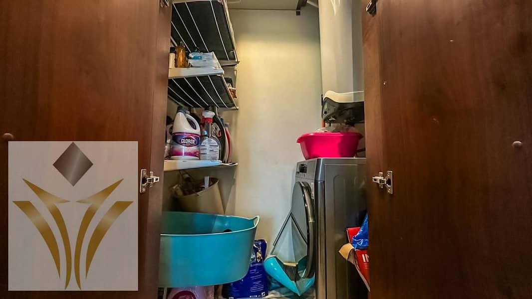 Luxury 3BHK + Maid | Full Burj Khalifa View - Image 7