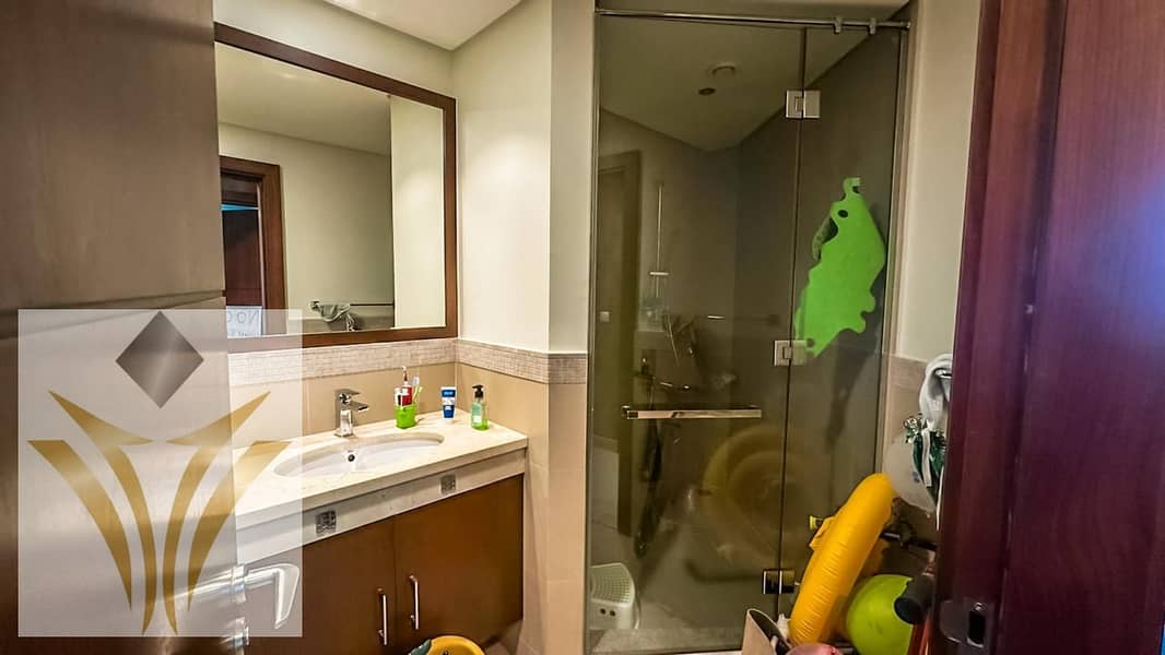 Luxury 3BHK + Maid | Full Burj Khalifa View - Image 18