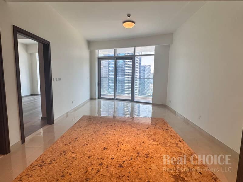 Canal View | 1BR | Smart Home | Downtown Living