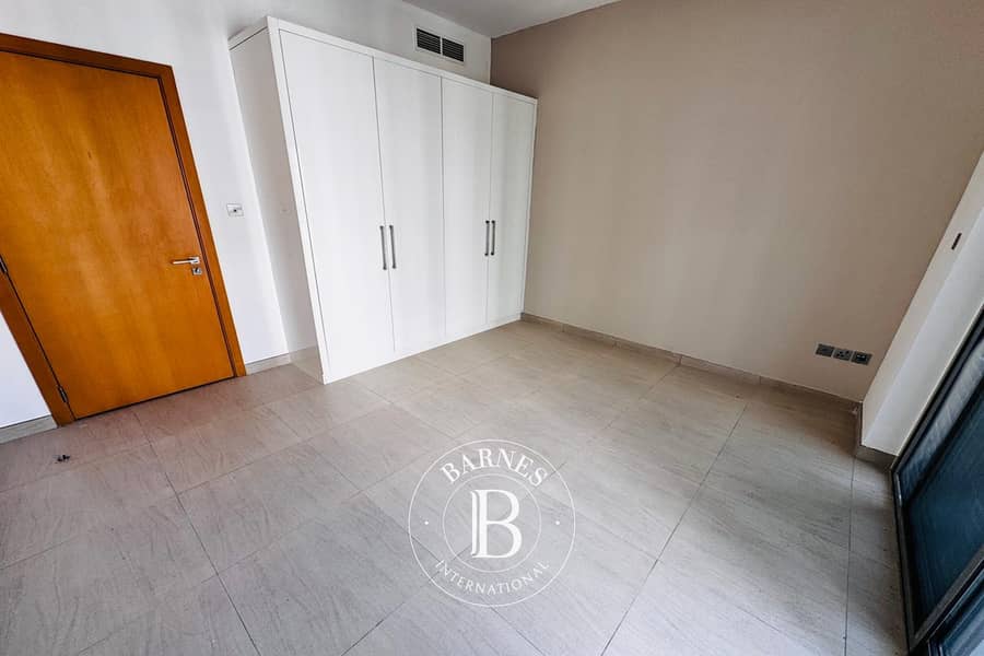 Spacious 2BHK|Well Maintained|Bright|Best Deal - Image 19