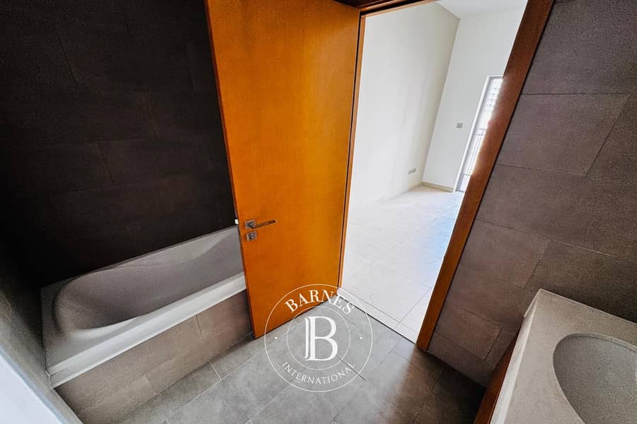 Spacious 2BHK|Well Maintained|Bright|Best Deal - Image 20