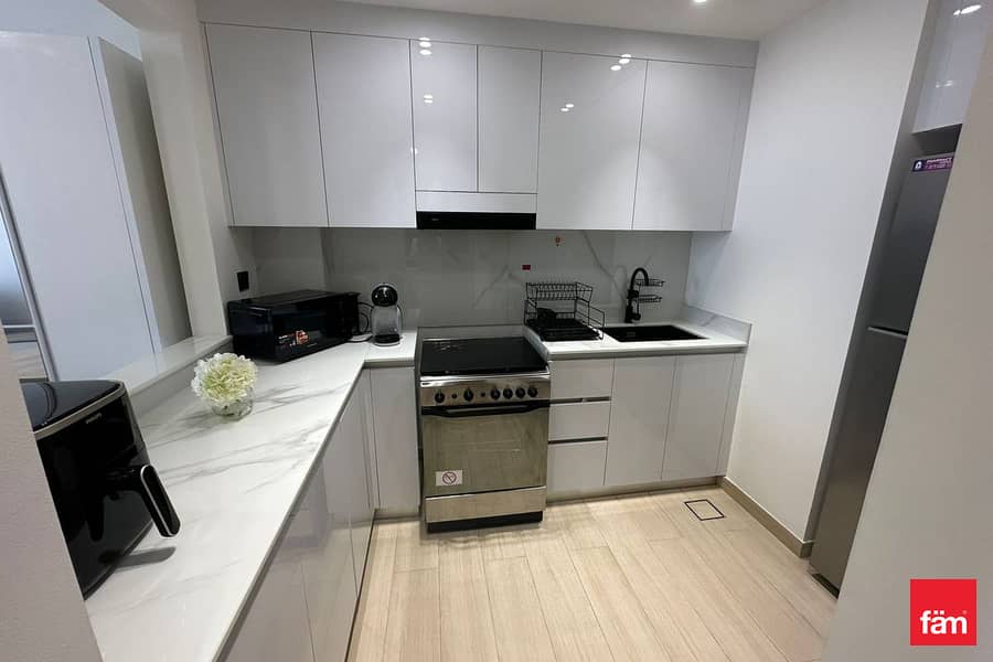 FULLY FURNSIHED I HIGH FLOOR I BEST PRICE - Image 6