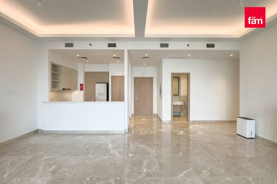 APARTMENT FOR SALE IN CREEKSIDE 18 B