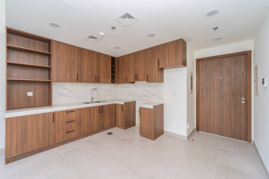 BRIGHT & SPACIOUS 2BR | OPEN VIEW | INVESTMENT