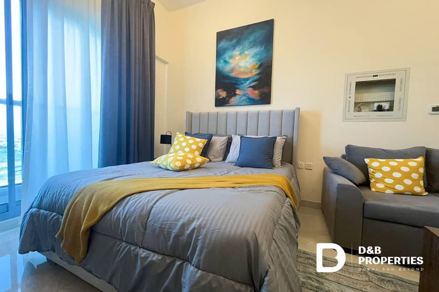 Upgraded | High Floor | 12 Cheques | Furnished