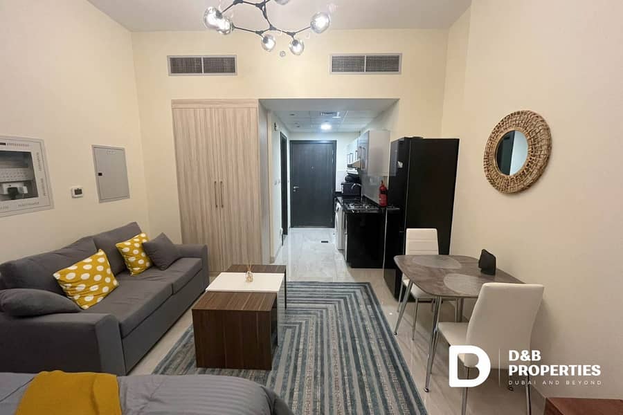 Upgraded | High Floor | 12 Cheques | Furnished - Image 6