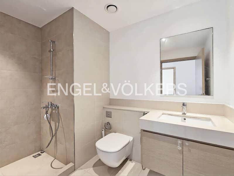 Full Park Views | Available | Large Layout - Image 10