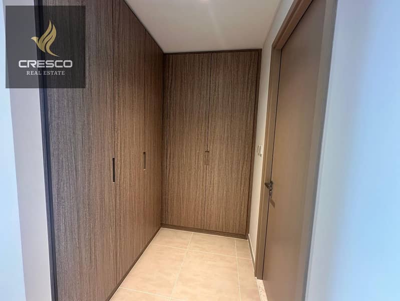 Stunning View | High End | Waterfront Living - Image 10