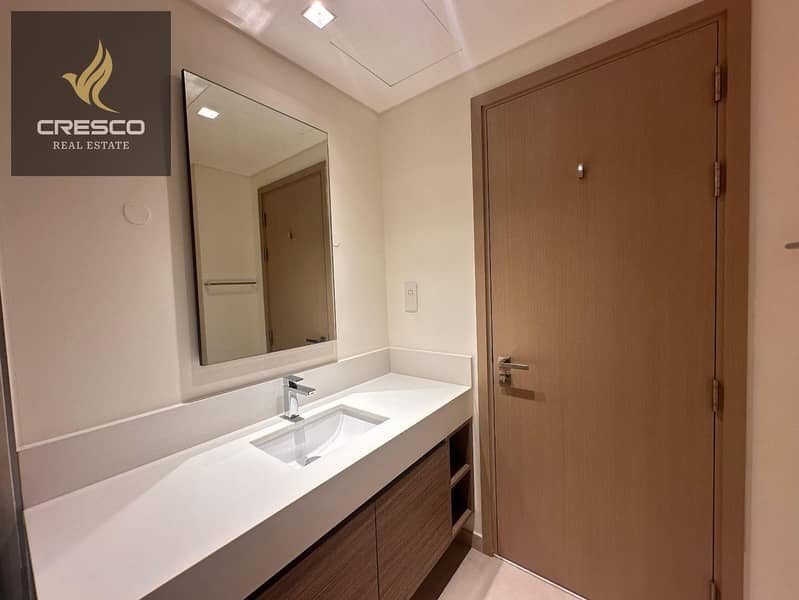 Stunning View | High End | Waterfront Living - Image 11