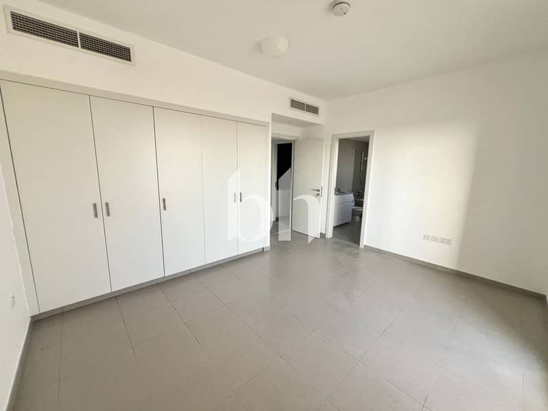 Modern Townhouse | Spacious | Unfurnished - Image 8